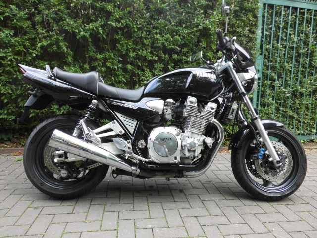 Yamaha XJR 1300